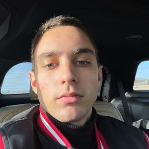 Meet your Posher, Danis